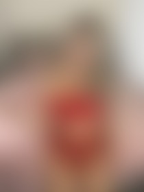 Like als je van rode lingerie houdt 🌶️ - post hidden image