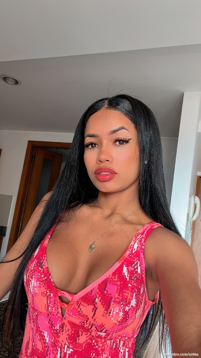 Come closer feel the heat. 😘🔥