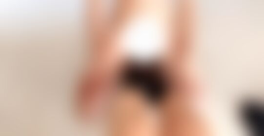 تستلذ بالعذاب  وهيمنتي وجبروتي ❌️🍯🔞🔥
Ballbusting😬
Bdsm sex🔥
Feet fitesh🔞
Female Domination🌶🤤 - post hidden image