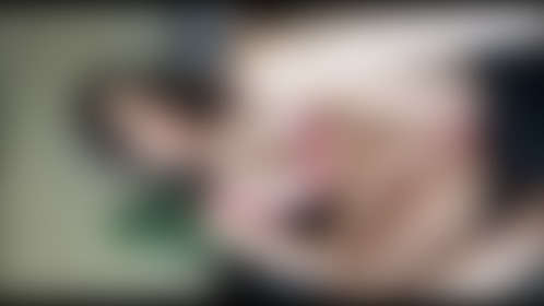 Fingering my pussy in the lounge (10:09mins) - post hidden image