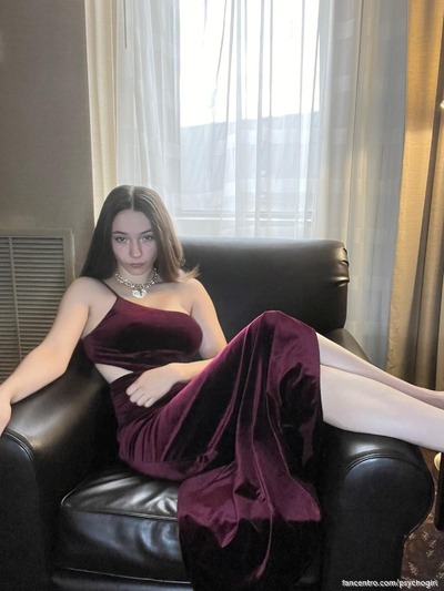 Seduction is an art… and I’m the masterpiece 😏