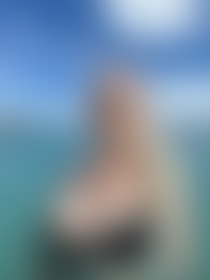 Do you also want to take a swim with me? 😳 - post hidden image