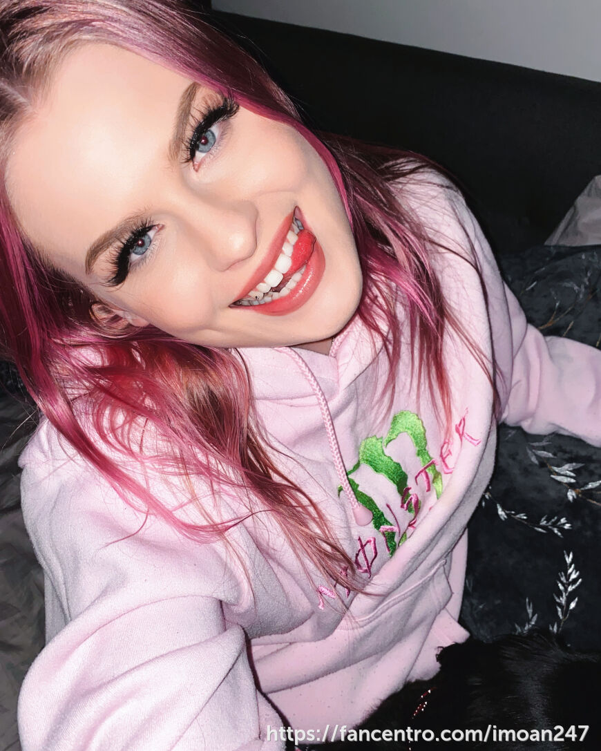 First post on Fancentro 🤩 1