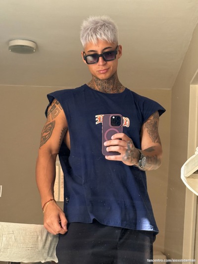 I’m a fit guy, wanna see my bold side? 🔥😈