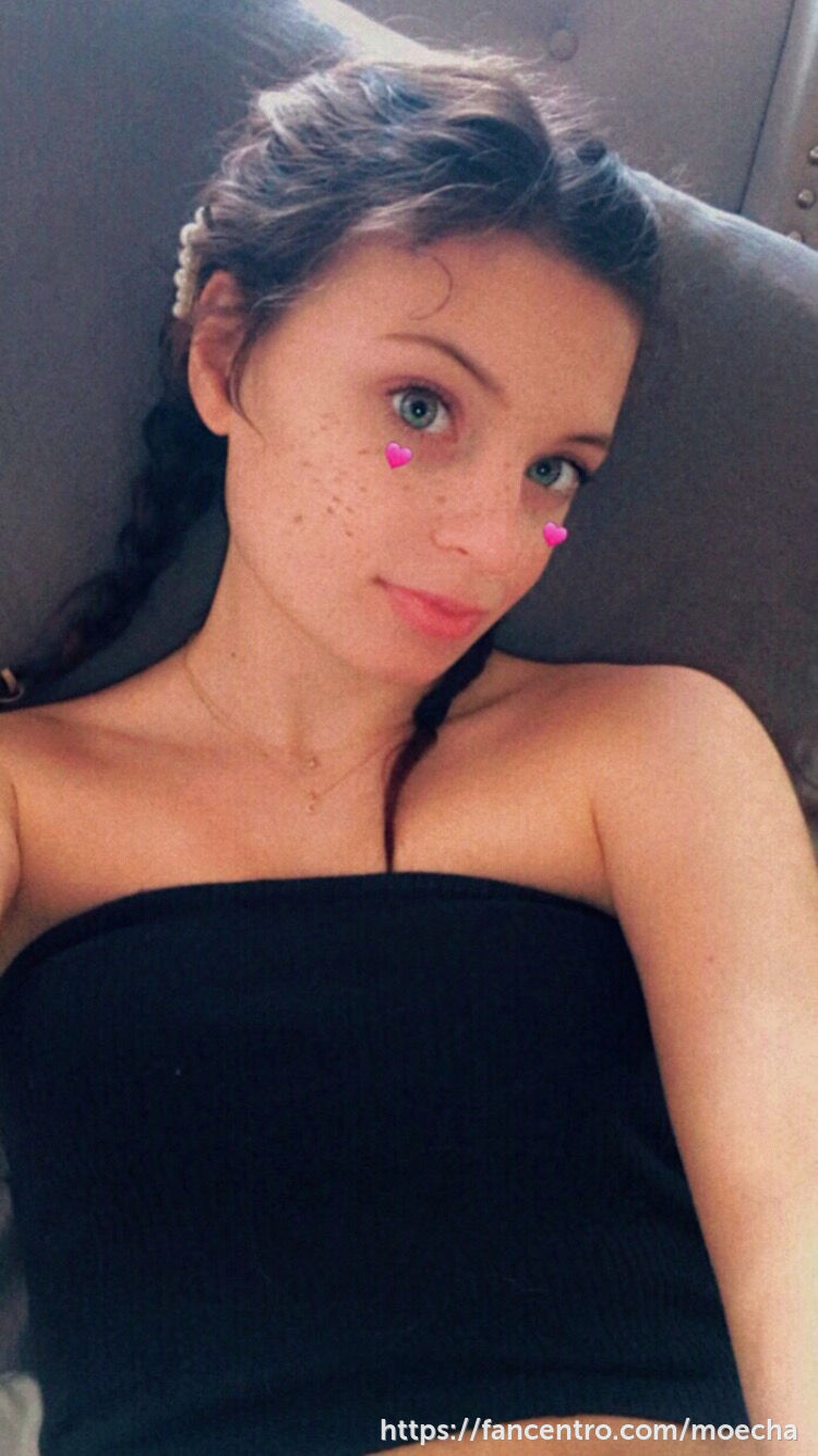 just hanging out 🤪 1