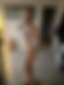 Should I flash you? - post hidden image