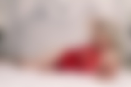 lady In red 💖💖 - post hidden image