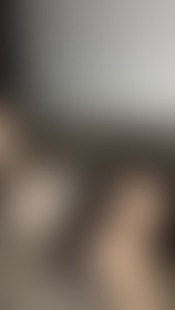 Just enough to keep you wondering 🍑 - post hidden image