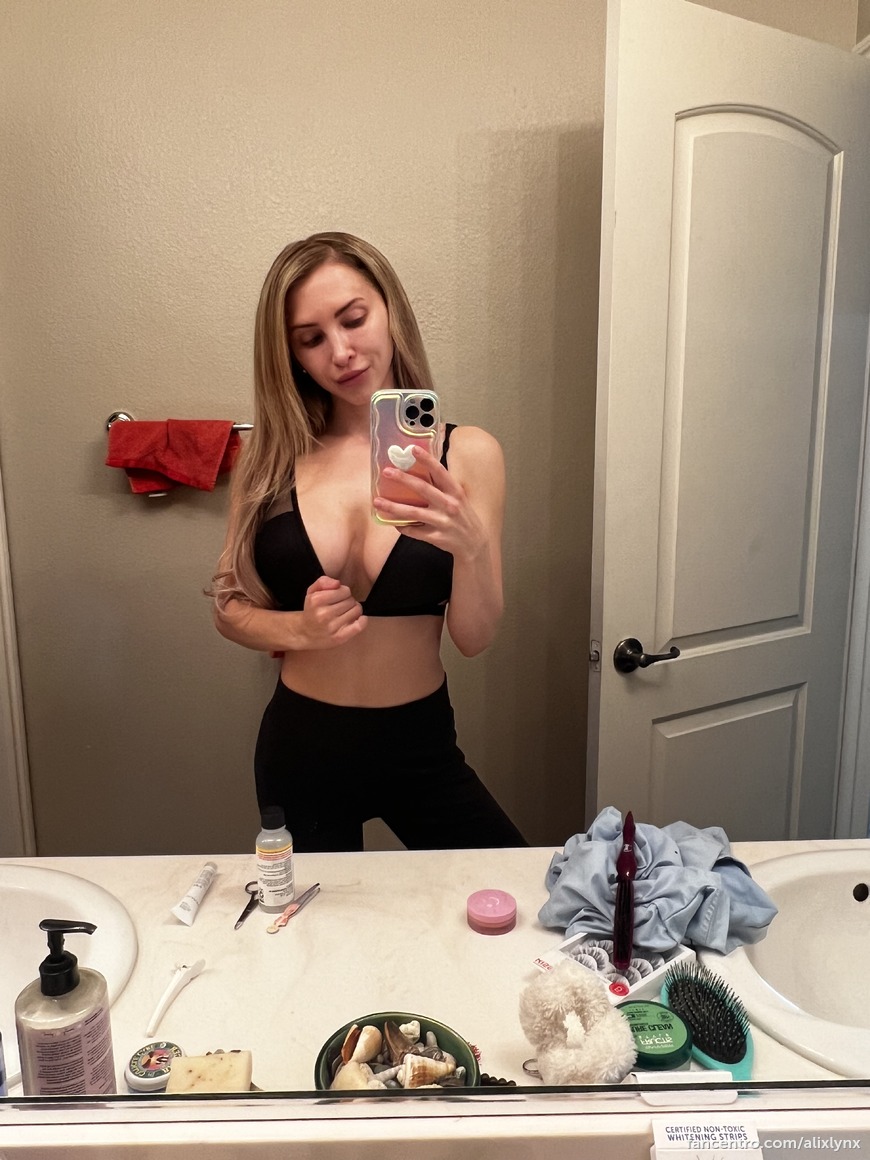 Another sexy selfie coming your way! 1