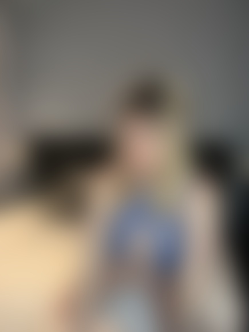 Ik zit er klaar voor en jij?👅 Kom je bij mij liggen?🤤💦 - post hidden image