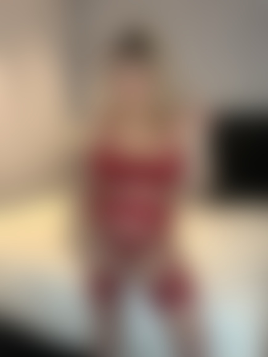 Als je nu fan word, krijg je twee gratis exclusieve geile filmpjes uit mijn VIP collectie & een geile dickrating helemaal gratis !!🤫😜 - post hidden image