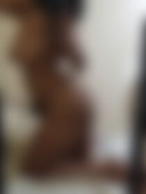 Mirror selfie? - post hidden image