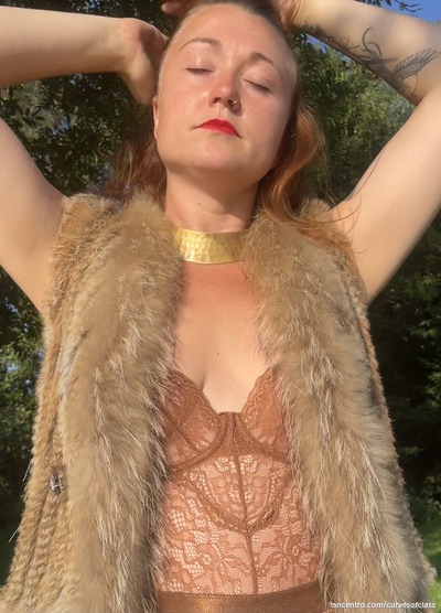 I’m a mystery, but my curves are fucking screaming. 💦😏