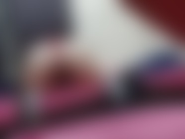 De 4 - post hidden image