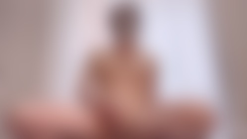 [Wearing a loincloth, I thrust out my private parts while masturbating obscenely] - post hidden image