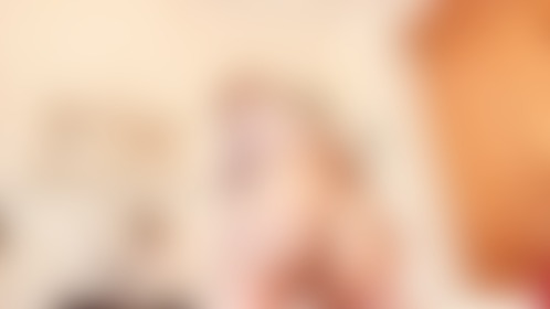 The view is better from behind 😏 - post hidden image