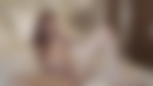 Sissi is taking Shane's place as cameramen when he is too busy... Do you like this news in my videos?? - post hidden image