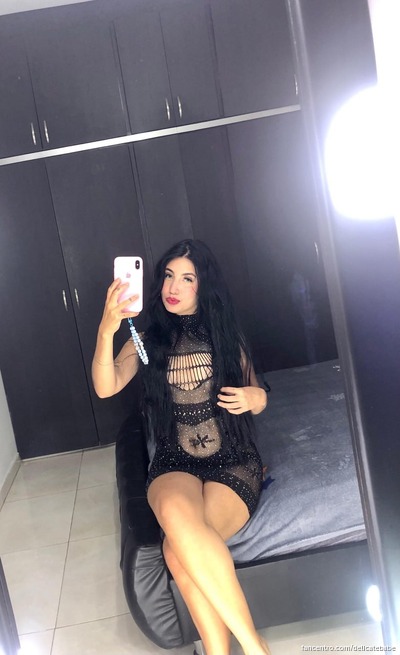 How many times did you zoom in? Be honest 😘