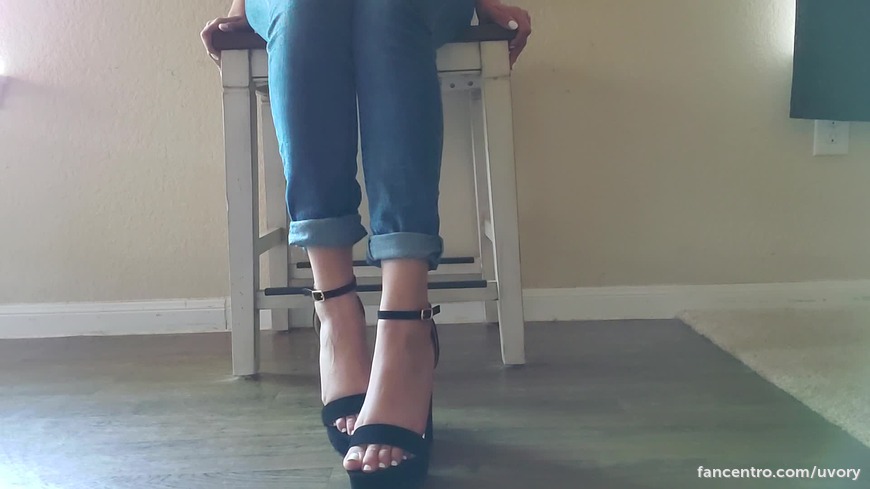Strappy heels 1foreground