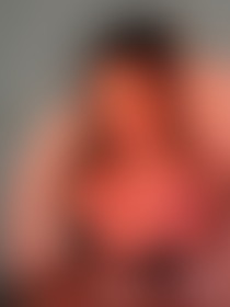 Hot and bored… that’s your cue.😉 - post hidden image