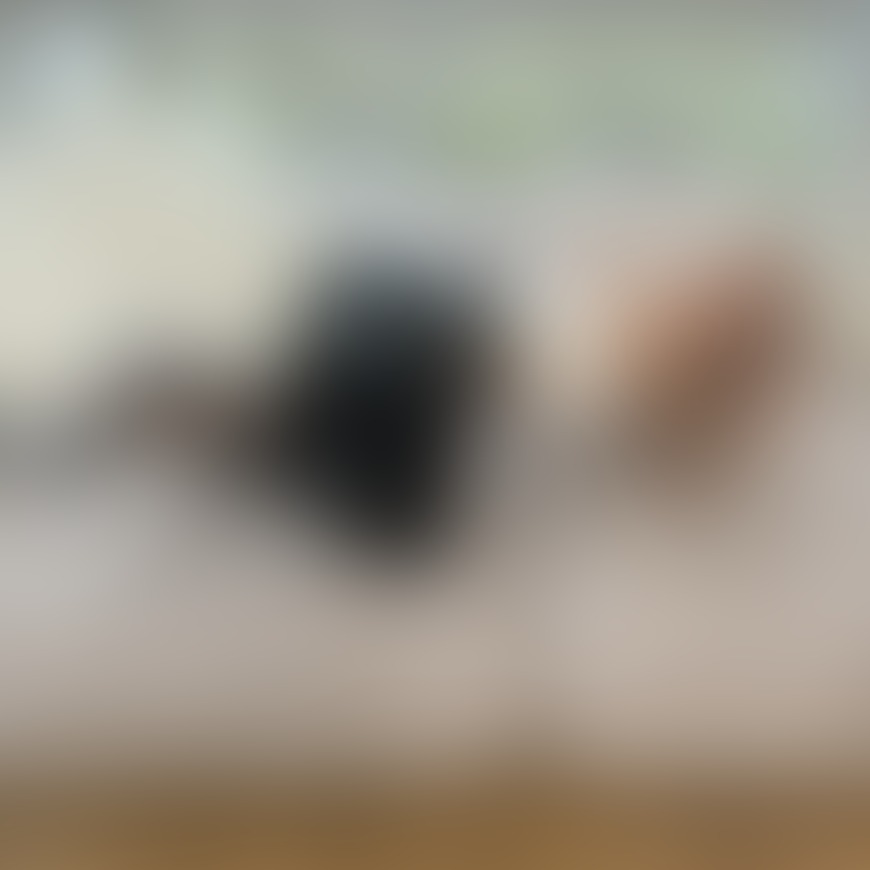 You're looking at my ass again, I can see that. 😏🍑 - post hidden image
