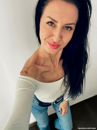 Join me now! 🔥 – new sultry photos and steamy videos just dropped