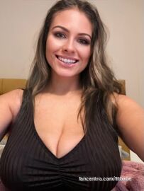 DeniseDavies Pictures and Videos & similar of @fitbabe fancentro ...