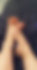 Feet 🦶 lovers 🥰 - post hidden image