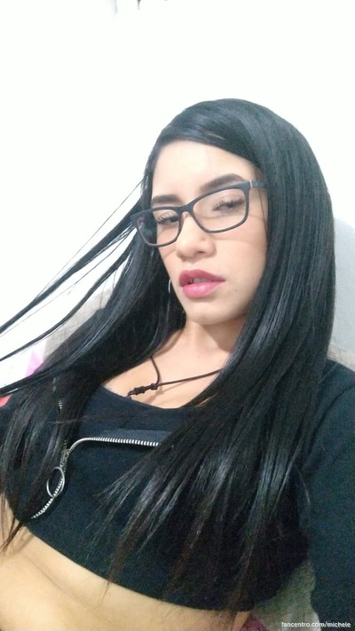 Wanna see my juicy ass bounce for you? I’m ready. 🍑💋