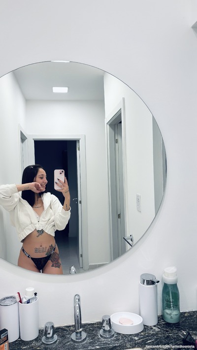 Tittyfuck ze en zuig ze