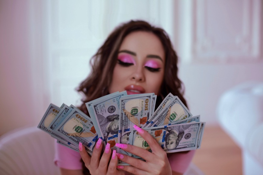 I am a mean bitch who gets top dollar for existing

All this loser cash in My hands means all is right in the universe

Keep making Me richer!💅🏻💸

My channel: www.t.me/findom 1