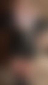 Nieuw soort tepel klemmen uittesten, m'n tepels worden lekker hard😈 En, hoe geil is deze leren/kanten outfit? I love it🤪 - post hidden image