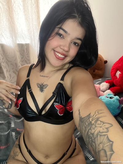 My perky tits are begging for your touch, come play. 🍒😏