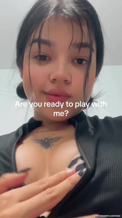 I’m so fucking horny, my ass is ready for your touch. 🍑😈
