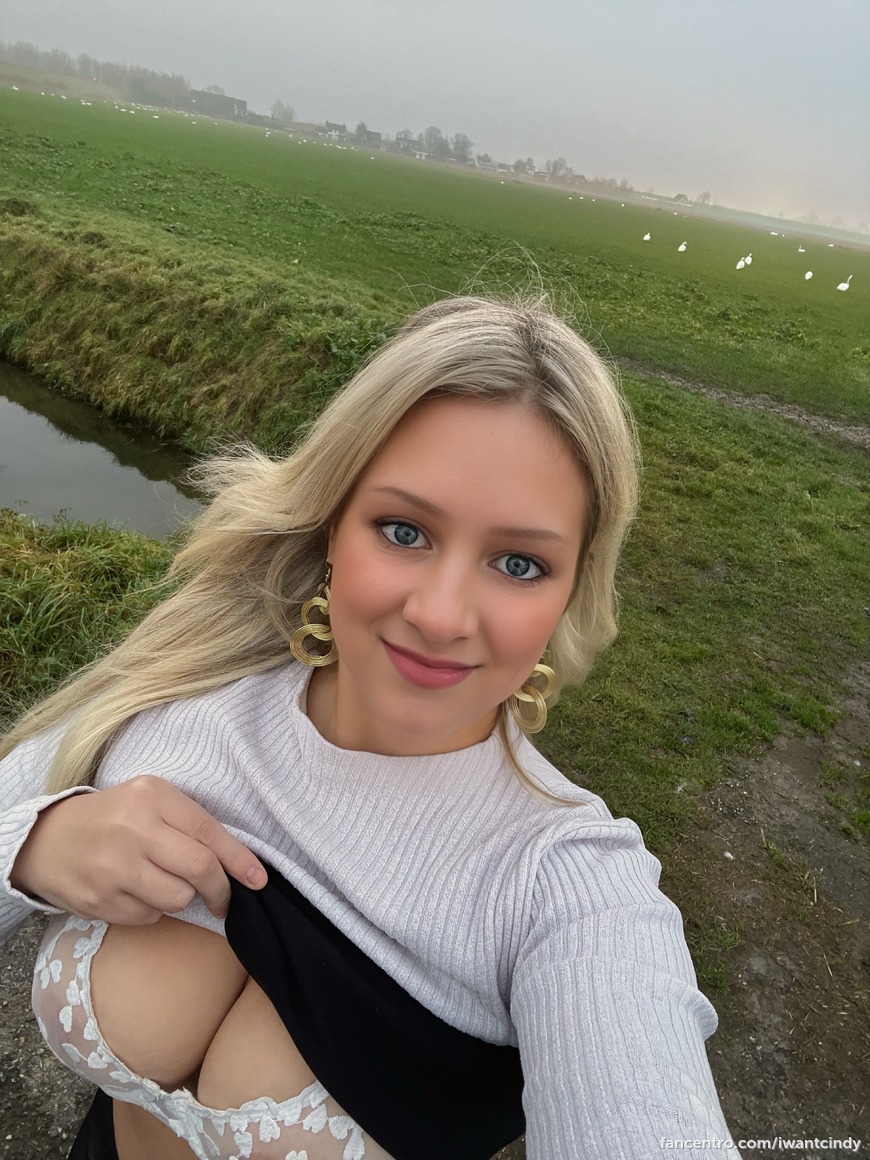 Me❤️en mooie 🦢 op de achtergrond ☺️🙊 1