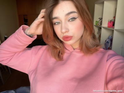 Exclusive and unfiltered – catch a glimpse of my personal world ✨