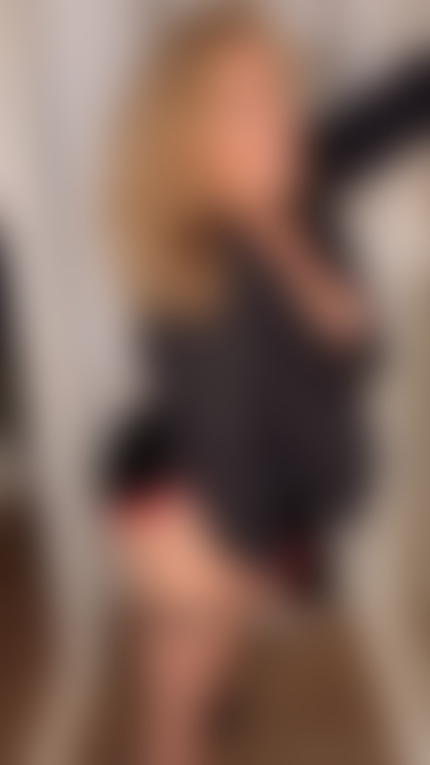 Vandaag heb ik een uitdaging voor je, maar alleen als je durft.. Ik geef een opdracht en als je het goed doet, verdien je misschien een stukje van mijn aandacht. Klaar om te gehoorzamen? - post hidden image