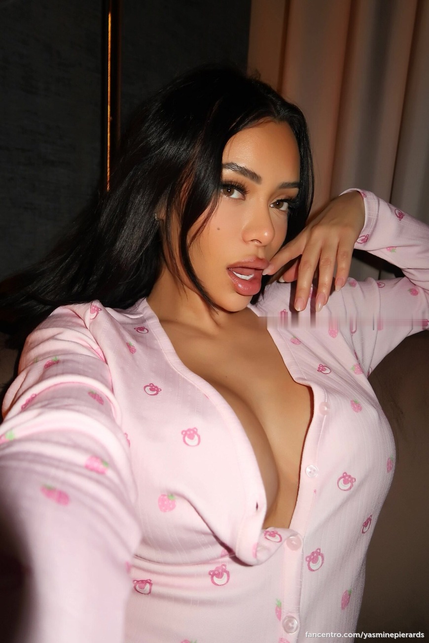 You’re reading this instead of DMing? Bold.😉 1