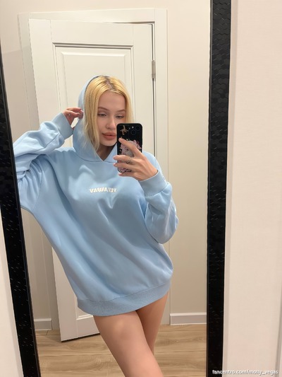 New exclusive content is here; check it out 💖 – experience my world of intimacy