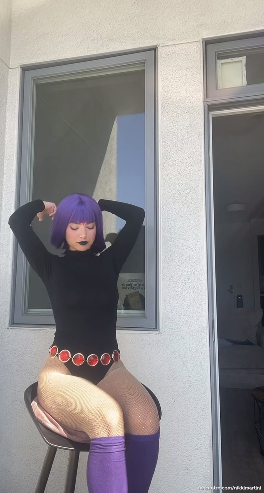 arms up