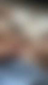 Mijn kale poesje snakt naar jouw tong... kom je ‘m proeven? 👅🤤 - post hidden image