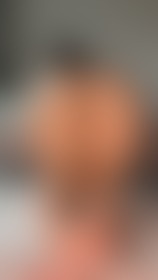 Olie op m’n billen? Altijd een goed idee... 😏🍑 - post hidden image