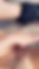 Wat zou jij nu met mijn poesje willen doen? 😳💦 - post hidden image