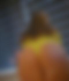 paar geile fotos.. wat vind je ervan?? en geil filmpjes van mijn bigass.. - post hidden image