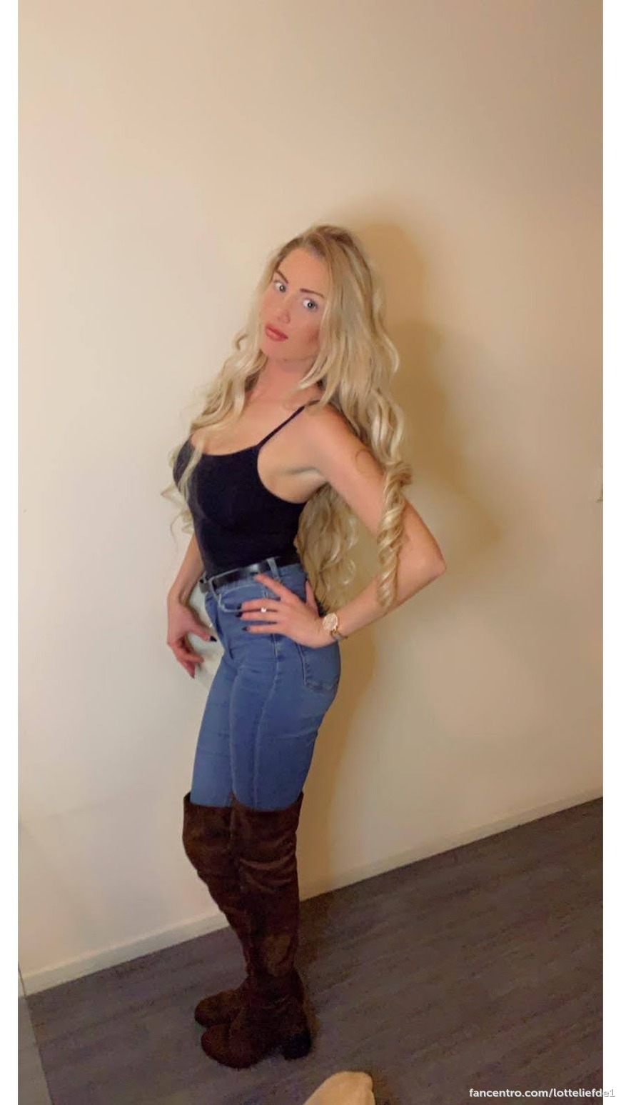 Baby, I am online right now waiting for you to get dirty with me hihi🤭🍆💦 Send me a dm babe and let's chat 💖 You will also recieve a free personal welcome video with your name in it babe!!!!!🎁 1