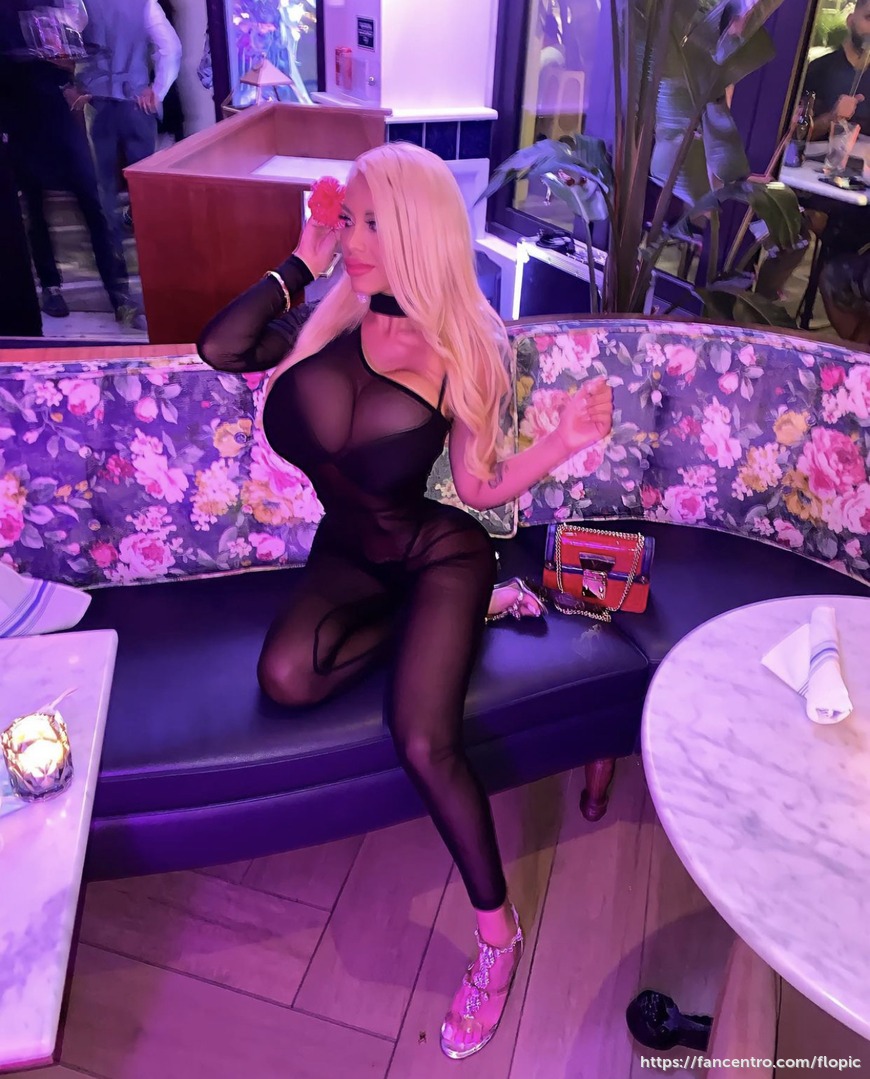 would you invite me for a drink? 🥰