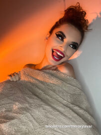 Roxy Lavar Pictures and Videos & similar of @theroxylavar ...