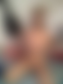 Seduction in Progress 💋👀 - post hidden image