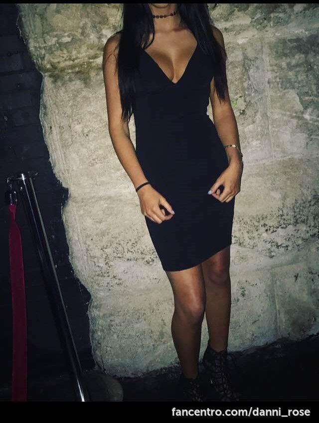 Danni_Rose Pictures and Videos & similar of @danni_rose fancentro