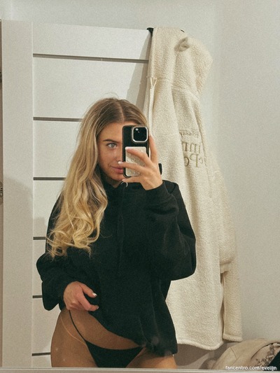 Jou zaadsletje wacht op je warme lading. 😈🍑